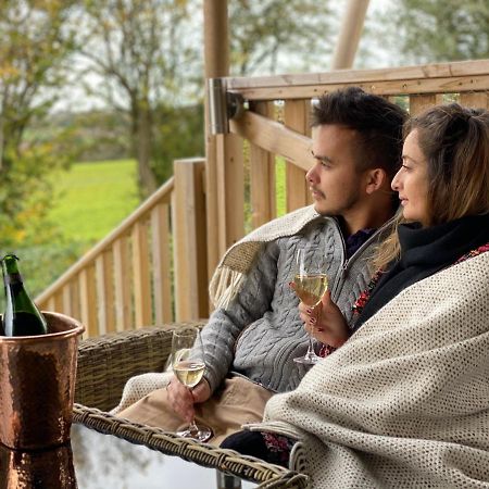 Hencote Vineyard Glamping Village Shrewsbury Bagian luar foto